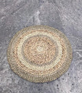 Tricolor round rug with light tans