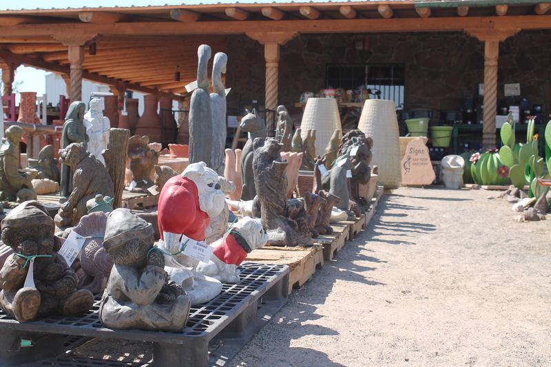 Statuary & Concrete Art